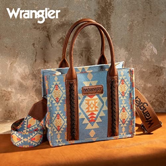 ** NWT*** Wrangler Blue and Orange Patterned Tote with Strap - Picture 3 of 3